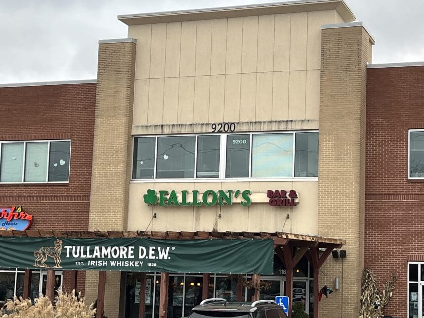 Fallon's Bar in Olivette Reviewed by STL Restaurant Review