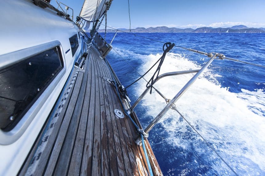 How to Plan the Perfect Yacht Charter Experience in Greece