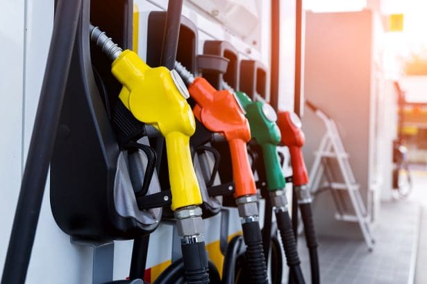 Global Oil Prices Dip in 2025