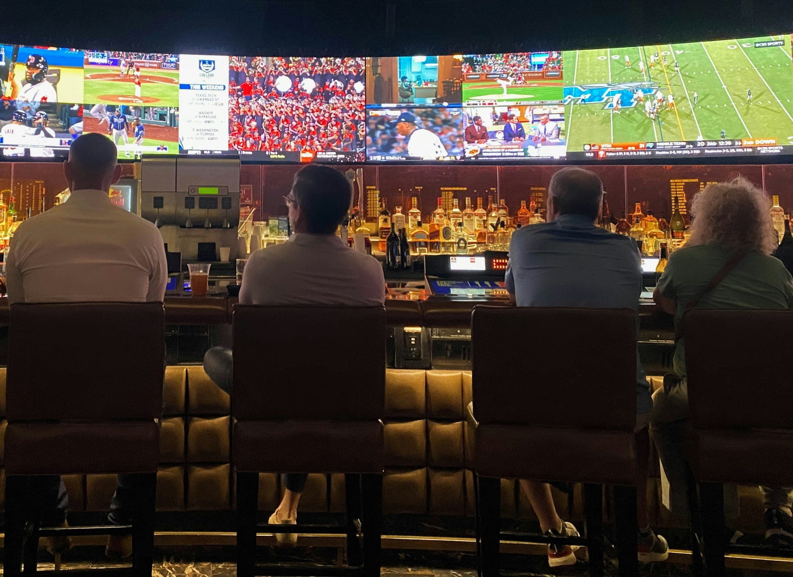 The Unique Features, Bonuses, and User Experience of U.S. Sportsbooks