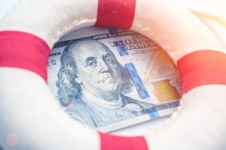 US Economy 2025: Stable, But Americans Feel Squeezed
