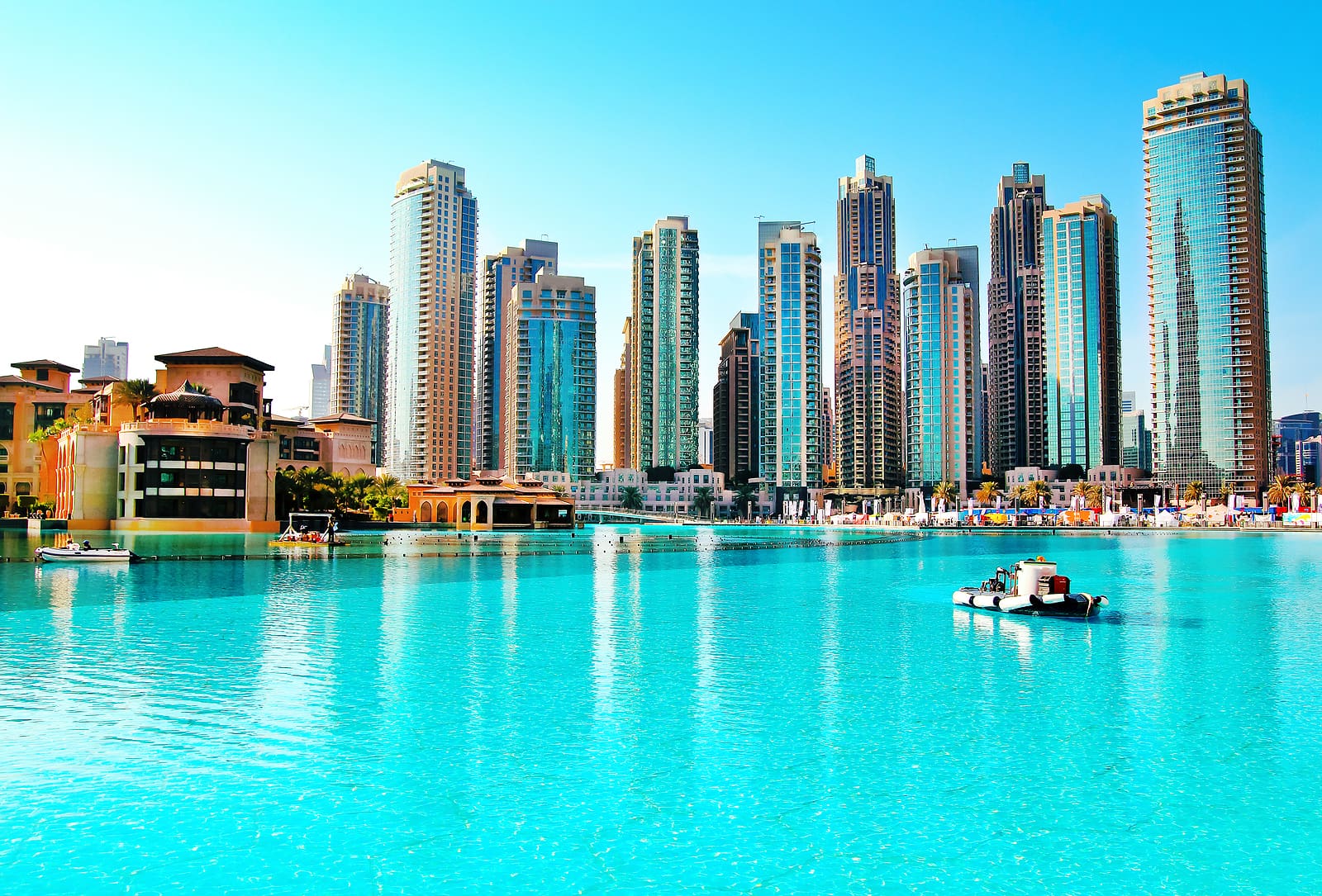 What to Consider When Deciding Between Vacation and Long-Term Rentals in Dubai
