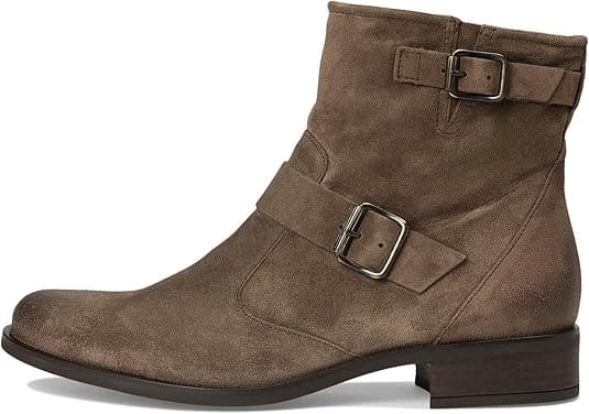 Paul Green Luxury Boots in black color lifestyle image