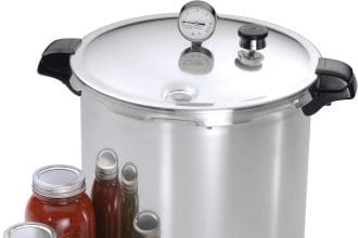 Deluxe pressure gauge for accurate pressure readings at all altitudes.