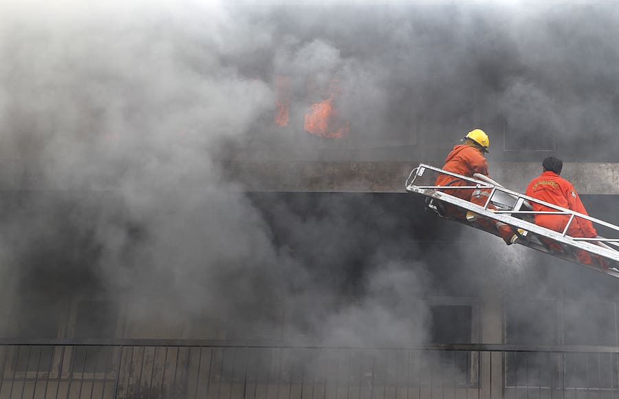 Massive Warehouse Fire Erupts in Downtown St. Louis