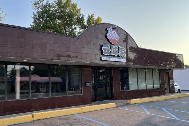 Yummy Rice Noodle Launches Online Ordering with Third-Parties