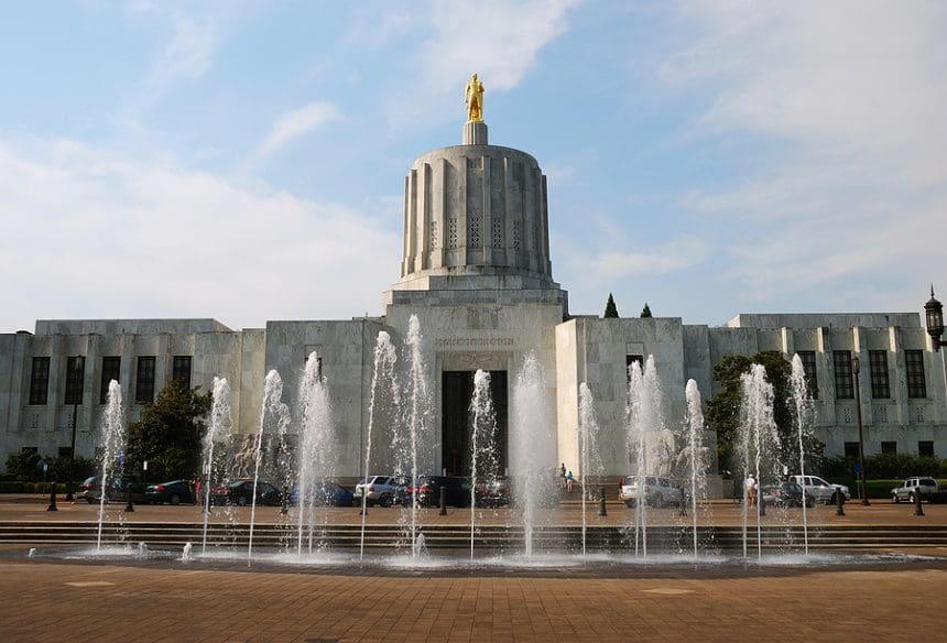 Oregon Laws Taking Effect January 1, 2026